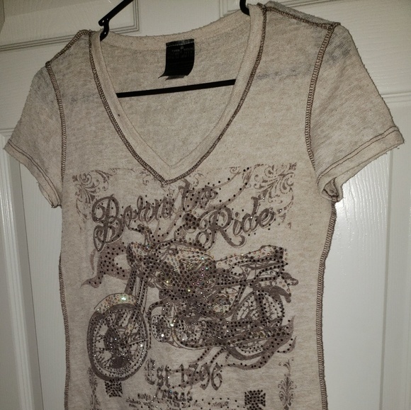 Ladies tee shirt - Picture 3 of 3